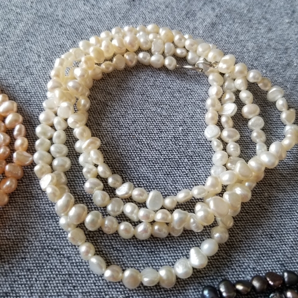 New long freshwater pearl necklace with sterling silver clasp, different colors - Picture 7 of 7